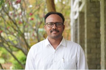 Dr. Ameesh Samalopanan